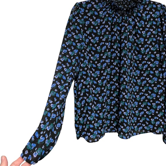 J Crew Navy Floral long Sleeve Top Size Medium - Picture 2 of 5